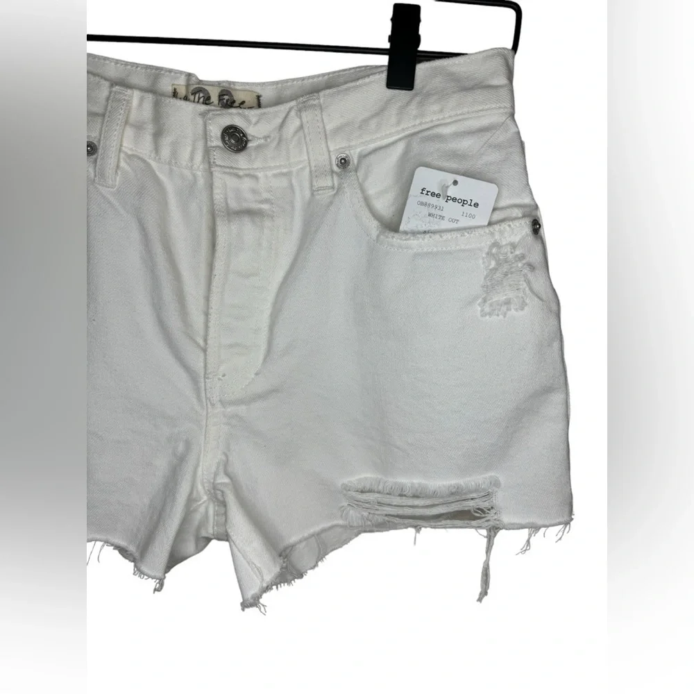 Free People We The Free Sophia Distressed Shorts Size 28 White